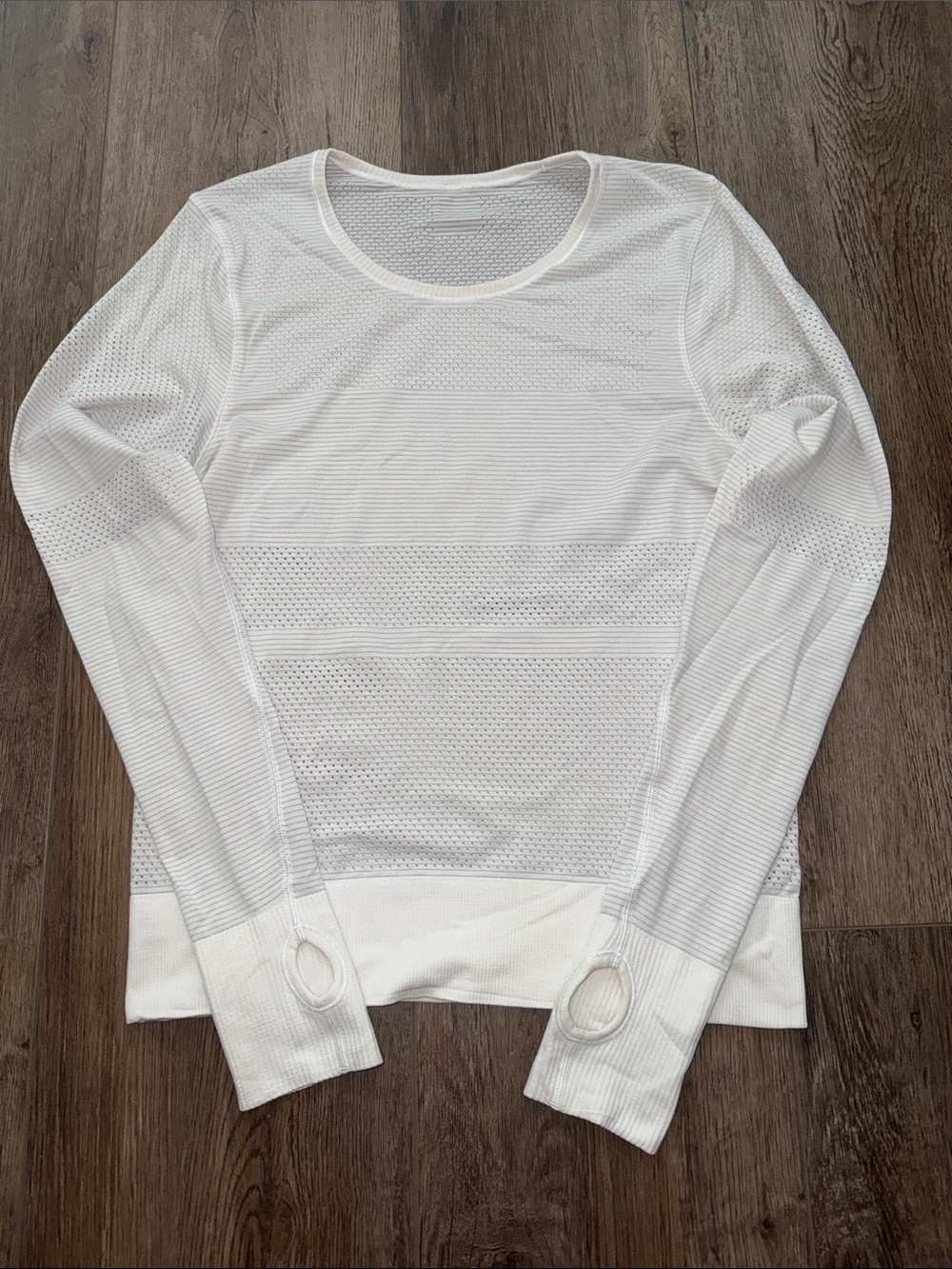 EUC lululemon swiftly long sleeve